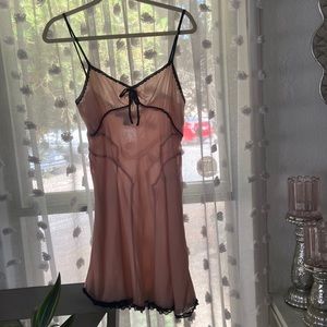 Blush slip dress, with black accents sz4